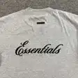 Graphic T-shirt — photo 25