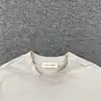 Graphic T-shirt — photo 11