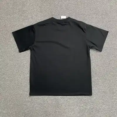Graphic top
