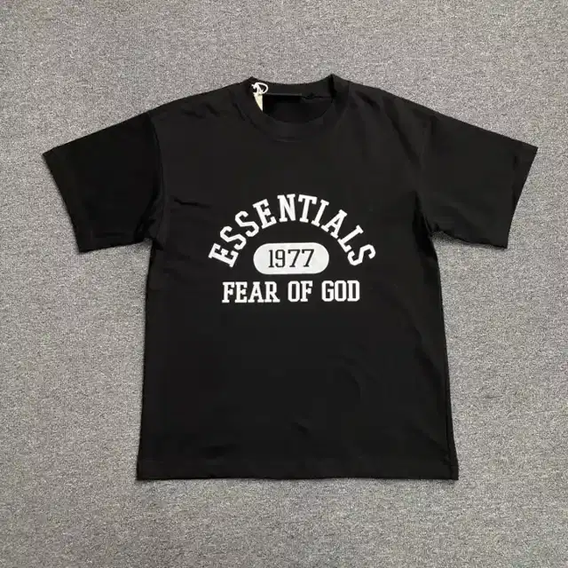 Graphic top · 192861241