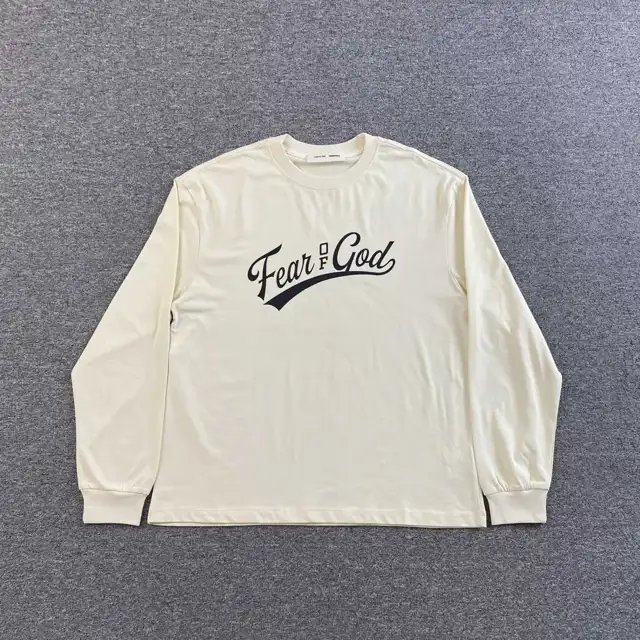 Script graphic T-shirt · 256282564