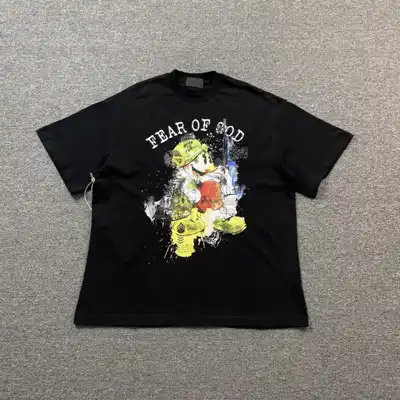 Graphic top