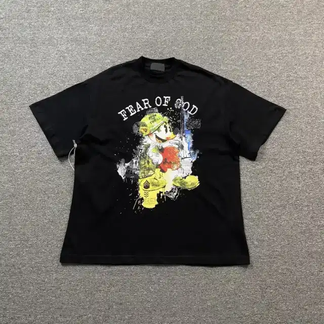 Graphic top · 166118269