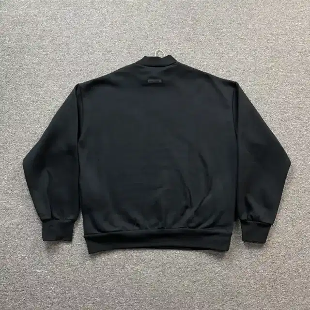 Crewneck sweatshirt · 171980393