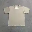 Graphic T-shirt — photo 26