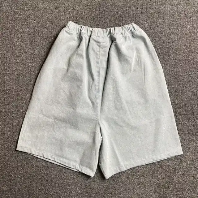 Logo shorts · 166192804