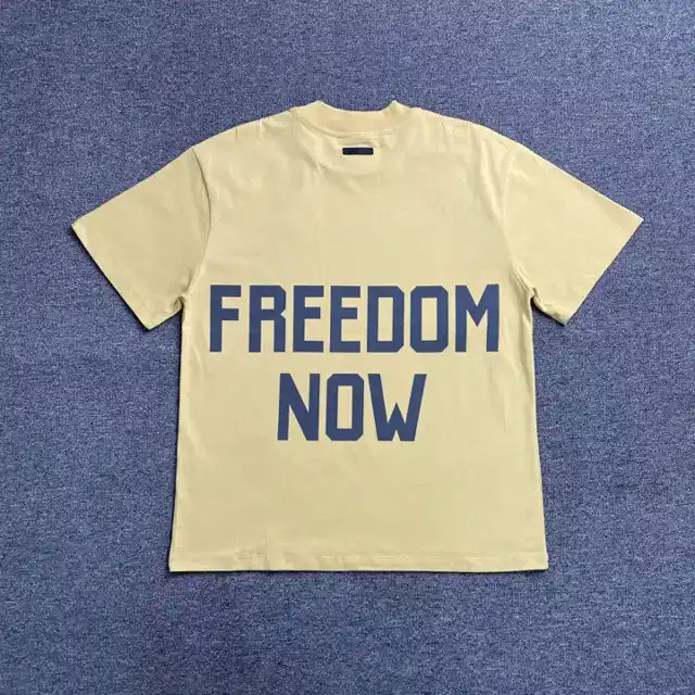 Graphic top · 207407354