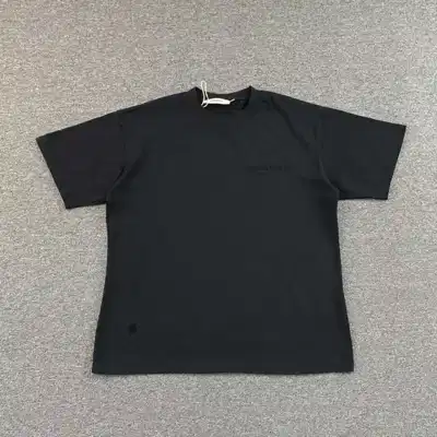 Graphic top