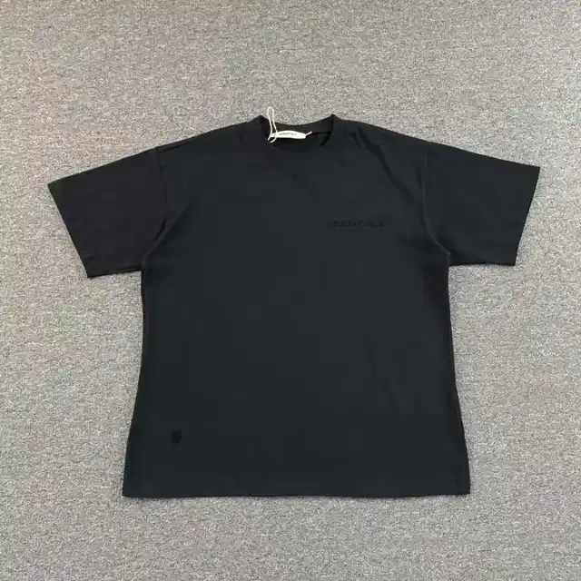 Graphic top · 223248608