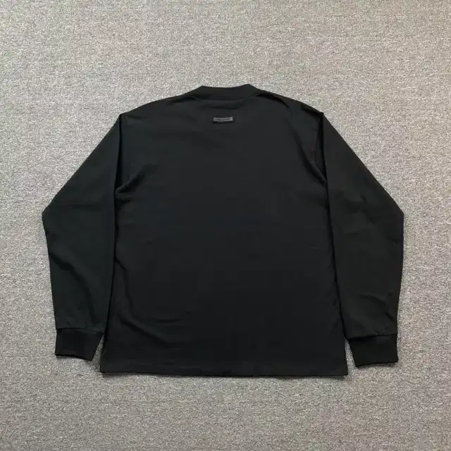 Graphic top · 165905416
