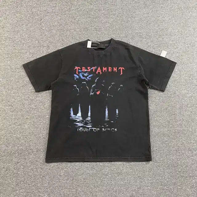 Graphic top · 183777558