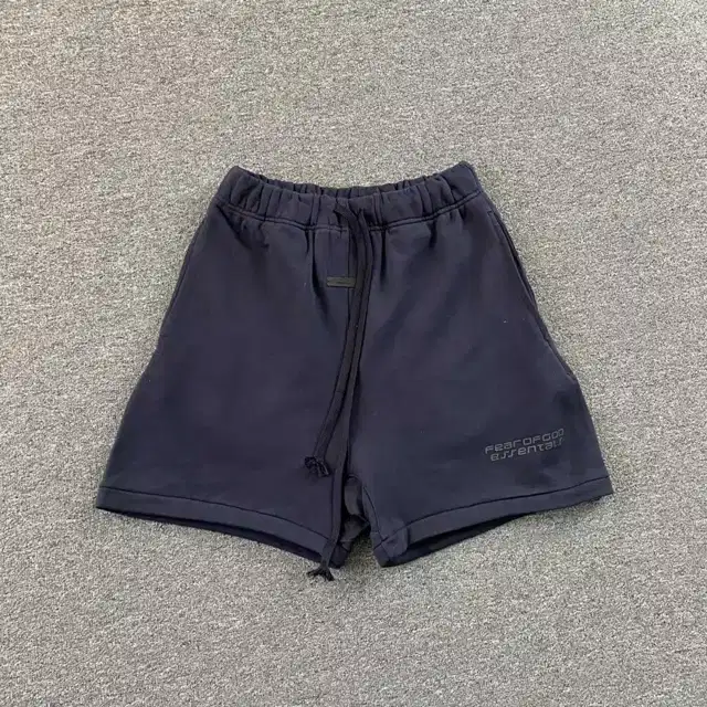 Logo shorts · 225256123