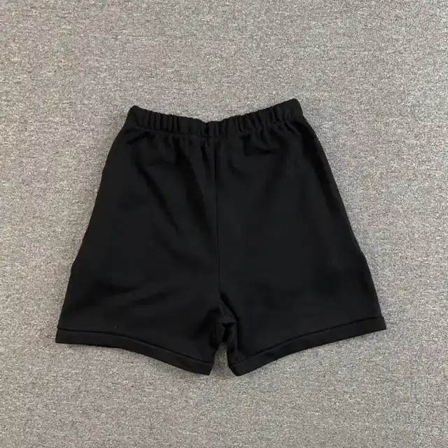 Logo shorts · 183519364