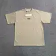 Graphic T-shirt — photo 9