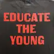 Graphic top — photo 4