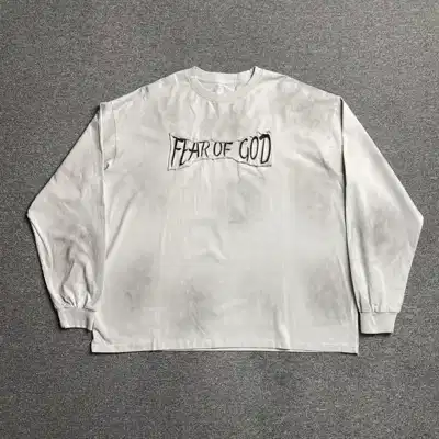 Graphic top