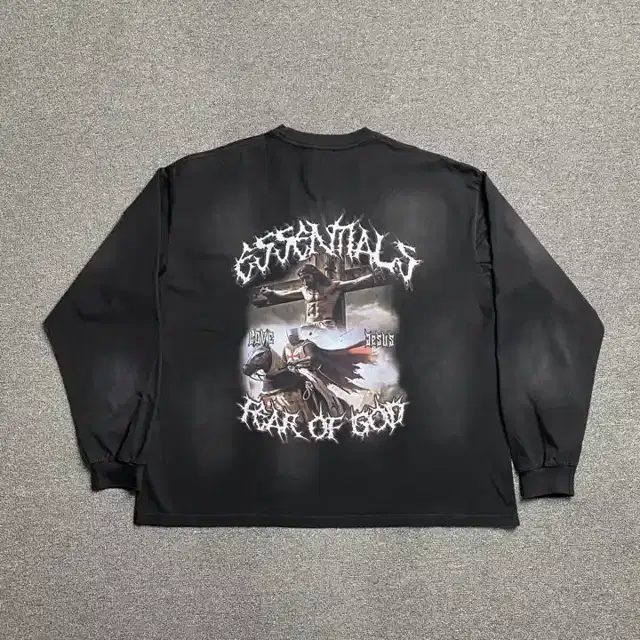 Graphic top · 173907757