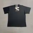 Graphic T-shirt — photo 17