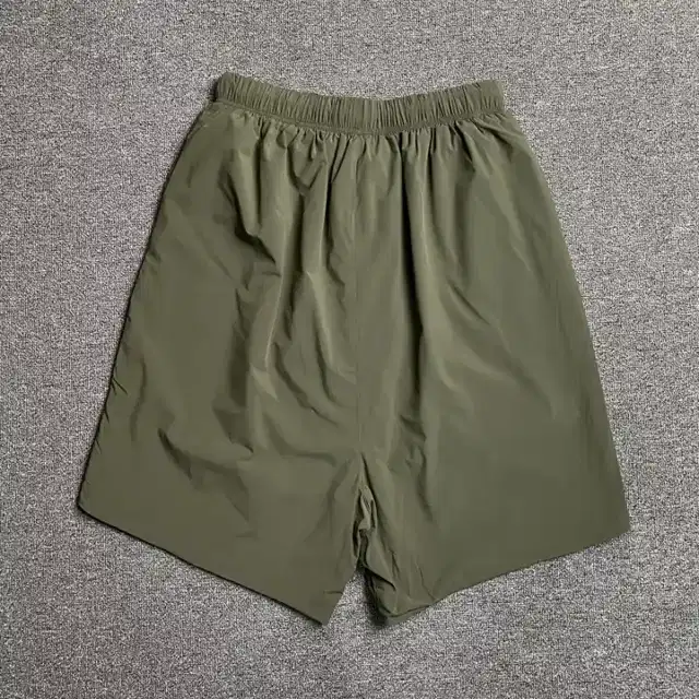 Logo shorts · 166194605