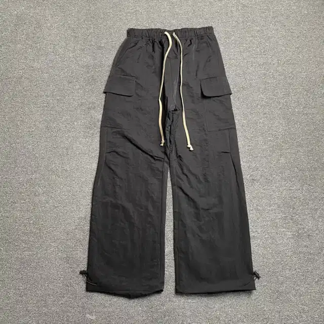 Pants · 179384141