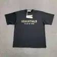 Graphic T-shirt — photo 27