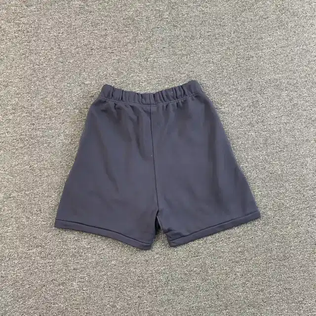 Logo shorts · 184676084