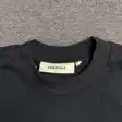 Graphic T-shirt — photo 7