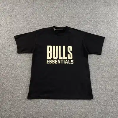 Graphic top