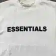 Graphic T-shirt — photo 9
