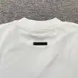 Graphic T-shirt — photo 7