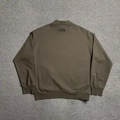 Crewneck sweatshirt