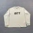 Graphic top — photo 4