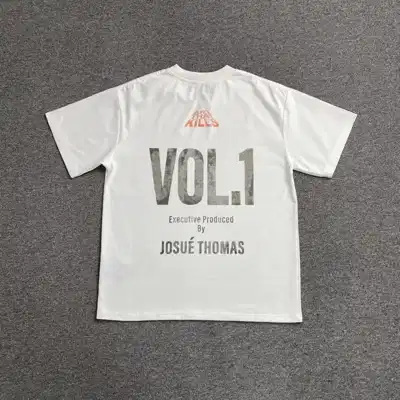 Graphic top