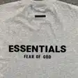 Graphic T-shirt — photo 14