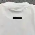 Graphic T-shirt — photo 4