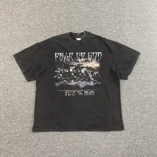Graphic top · 183777553