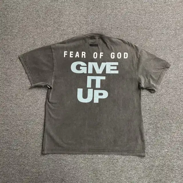 Graphic top · 183776885