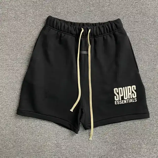 Logo shorts · 195204081