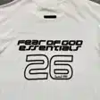 Graphic T-shirt — photo 18