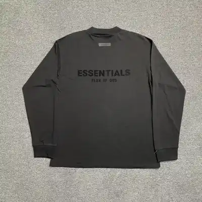 Graphic top