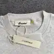 Graphic T-shirt — photo 45