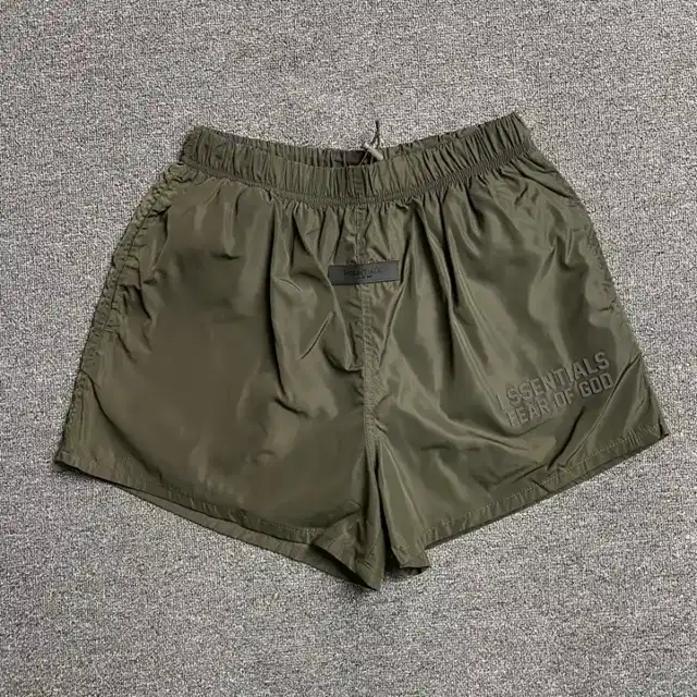 Logo shorts · 169057721