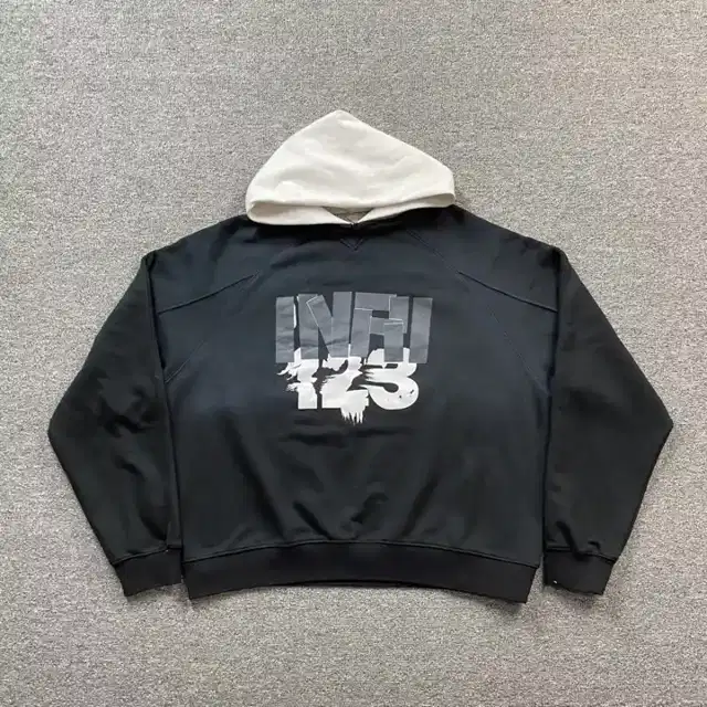 Logo hoodie · 175698376