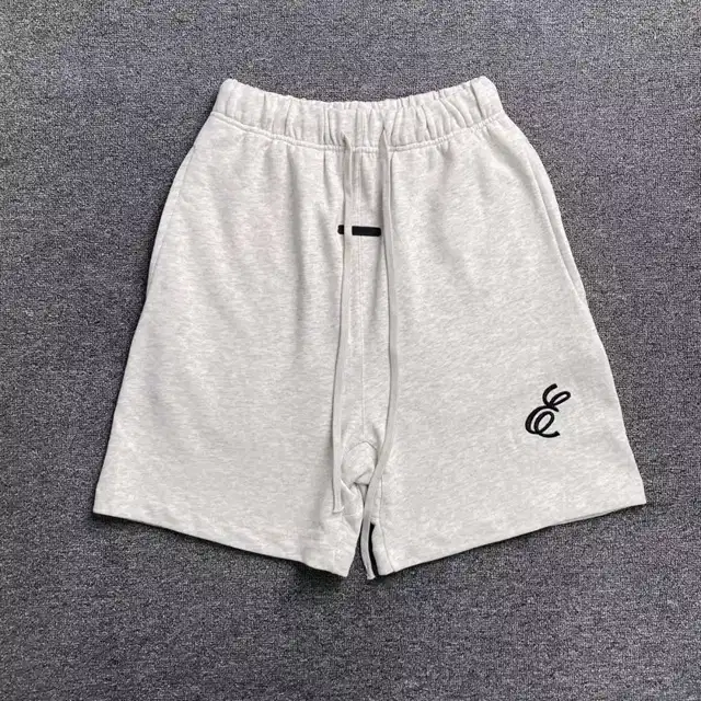 Logo shorts · 245806149