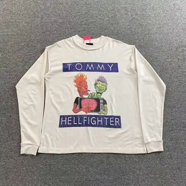 Graphic top · 202670614