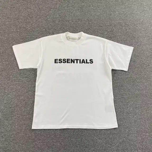 Graphic T-shirt · 225211015