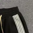Logo shorts — photo 15