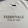 Graphic T-shirt — photo 32