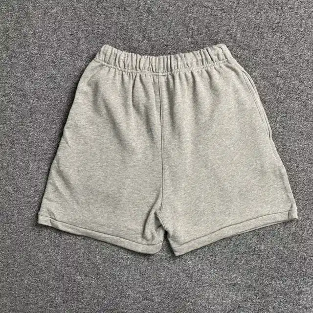 Logo shorts · 197571660