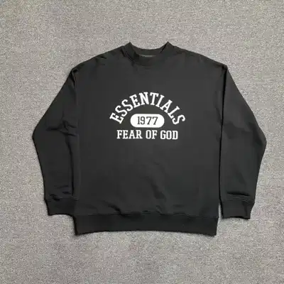 Crewneck sweatshirt